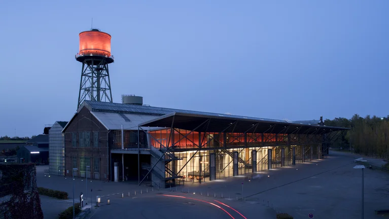 Jahrhunderthalle Bochum bei Nacht